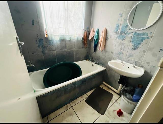 11 BEDROOM HOUSE FOR SALE IN BIRCH ACRES